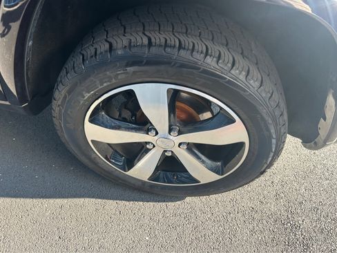 Used 2018 Jeep Grand Cherokee Limited image 29