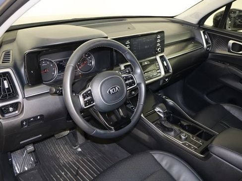 Used 2021 Kia Sorento S w/ Panoramic Sunroof Package FWD image 28