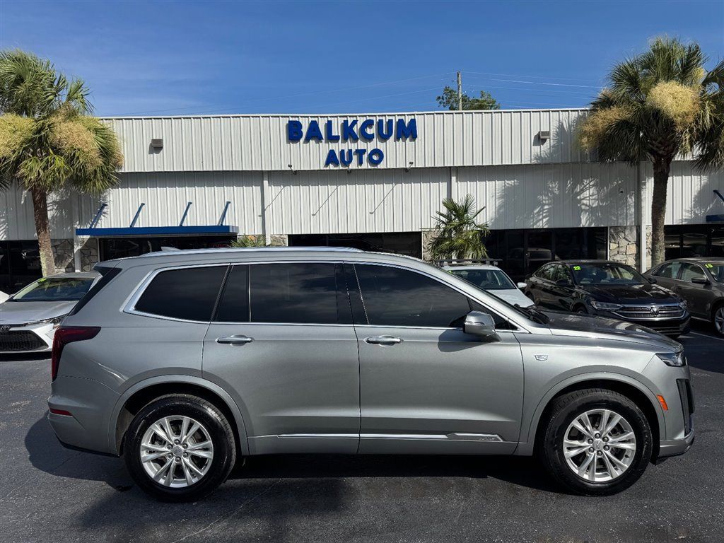 Used 2023 Cadillac XT6 Luxury FWD image 1