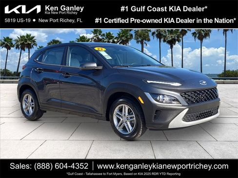 Used 2023 Hyundai Kona SE image 1