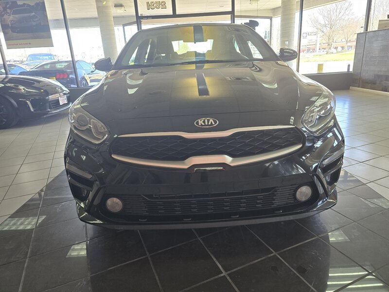 Used 2021 Kia Forte LXS FWD image 2