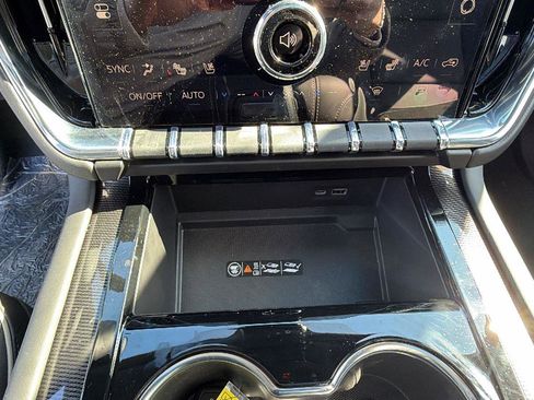 New 2026 GMC Yukon XL Elevation w/ Elevation Premium Package image 15