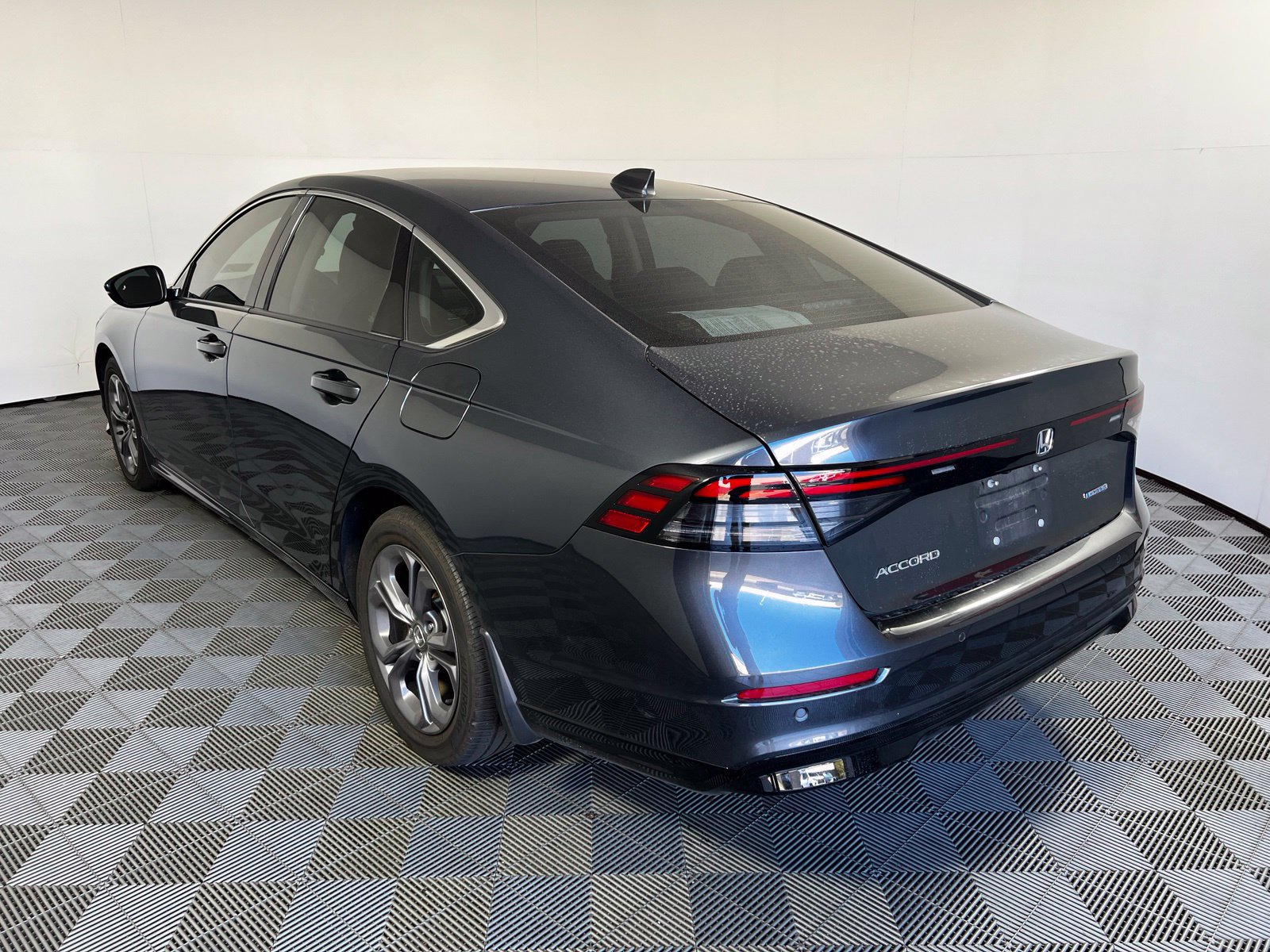 Used 2025 Honda Accord EX-L image 7