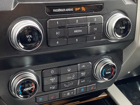 Used 2019 Ford F150 Lariat w/ Equipment Group 502A Luxury image 63