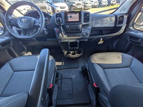 New 2026 RAM ProMaster 2500 w/ Quick Order Package 22G SLT image 14