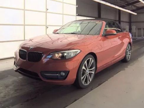 Used 2016 BMW 228i xDrive 228i xDrive Convertible 2D image 1