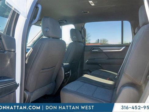 Used 2025 GMC Acadia Elevation image 22