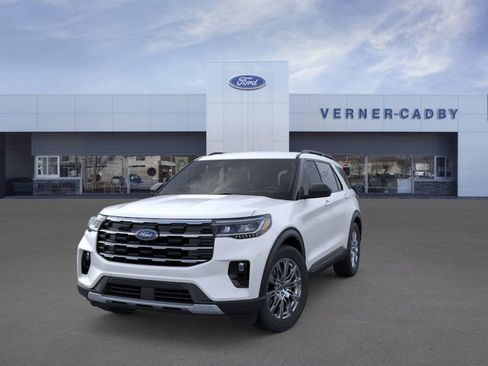 New 2026 Ford Explorer Active w/ Active Comfort Package image 2