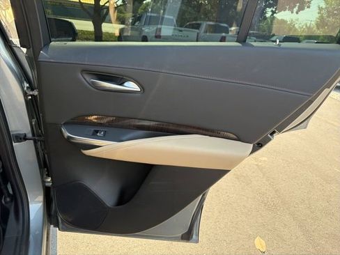 Used 2024 Cadillac XT4 Premium Luxury FWD image 12