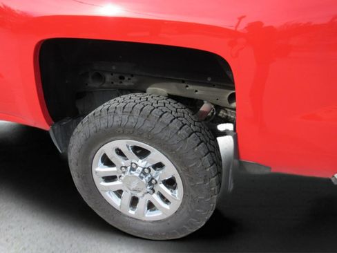 Used 2016 Chevrolet Silverado 2500 LT w/ LT Convenience Package image 4