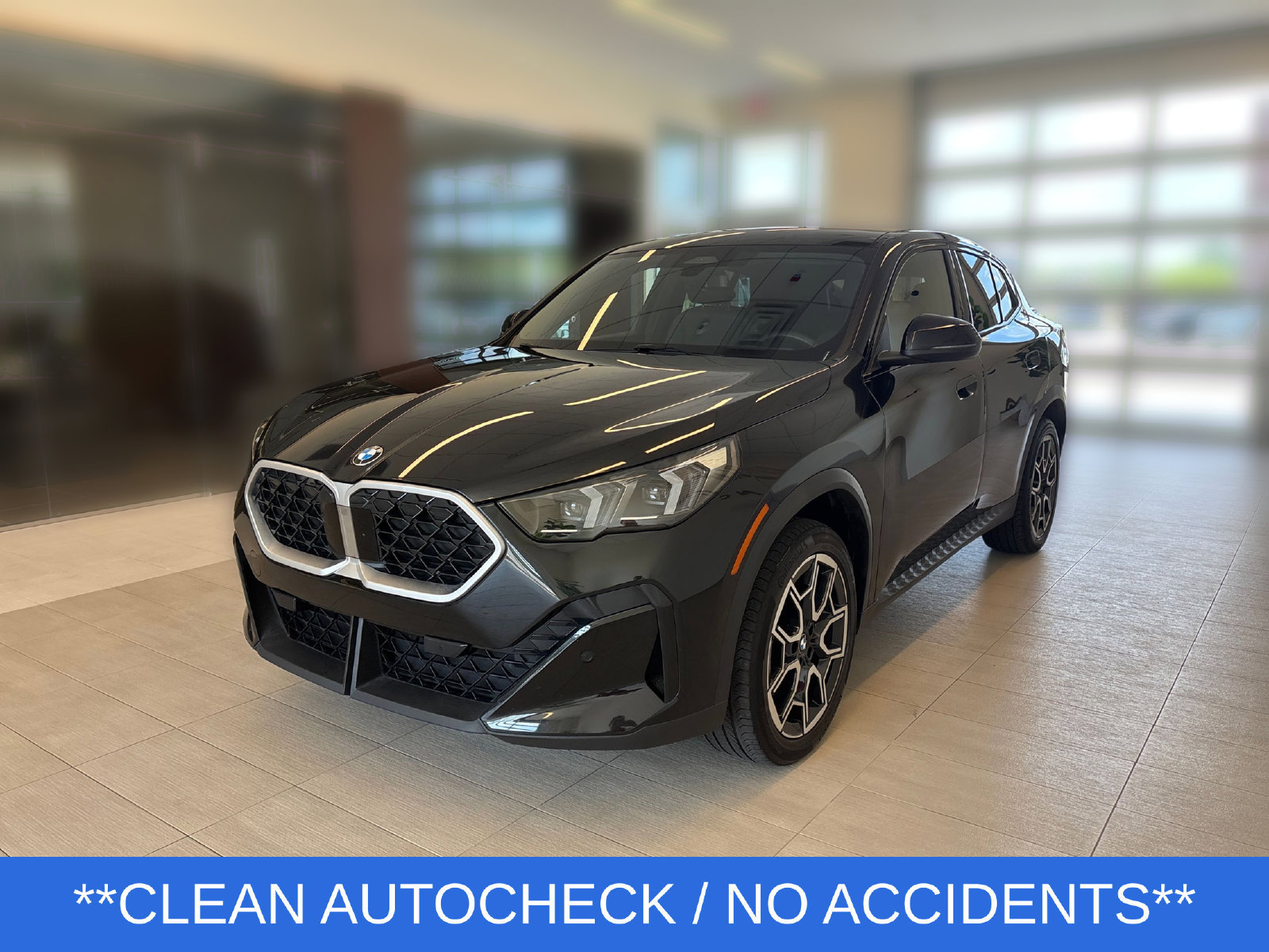 Used 2025 BMW X2 xDrive28i AWD/4WD image 4