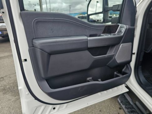 New 2026 Ford F250 Lariat w/ Black Appearance Package AWD/4WD image 12