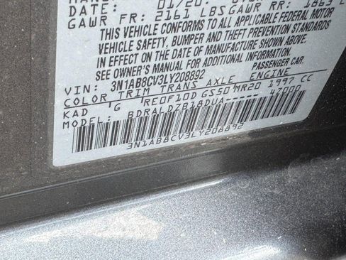 Used 2020 Nissan Sentra SV FWD image 24