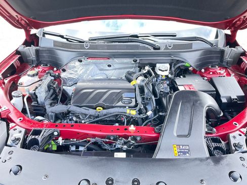 Used 2025 Chevrolet Trax LT w/ LT Convenience Package image 32