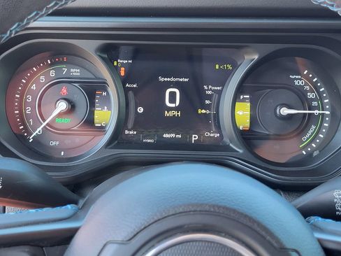 Used 2024 Jeep Wrangler Unlimited Rubicon 4xe AWD/4WD image 16