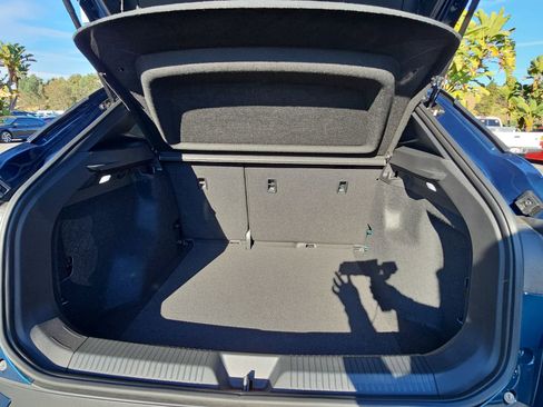 Used 2023 Volkswagen ID.4 2WD image 14