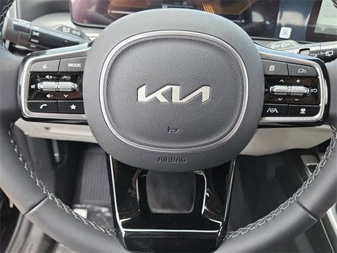 New 2025 Kia Sorento S w/ Panoramic Sunroof Package image 21