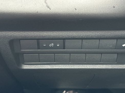 Used 2024 Mitsubishi Outlander SE image 33