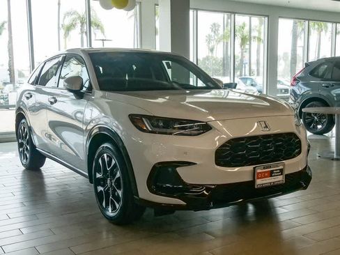 New 2027 Honda HR-V EX-L image 3
