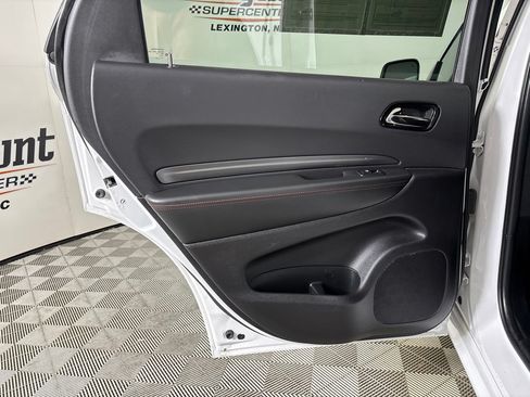 Used 2024 Dodge Durango GT RWD image 26