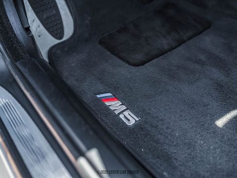 Used 2006 BMW M5 image 34