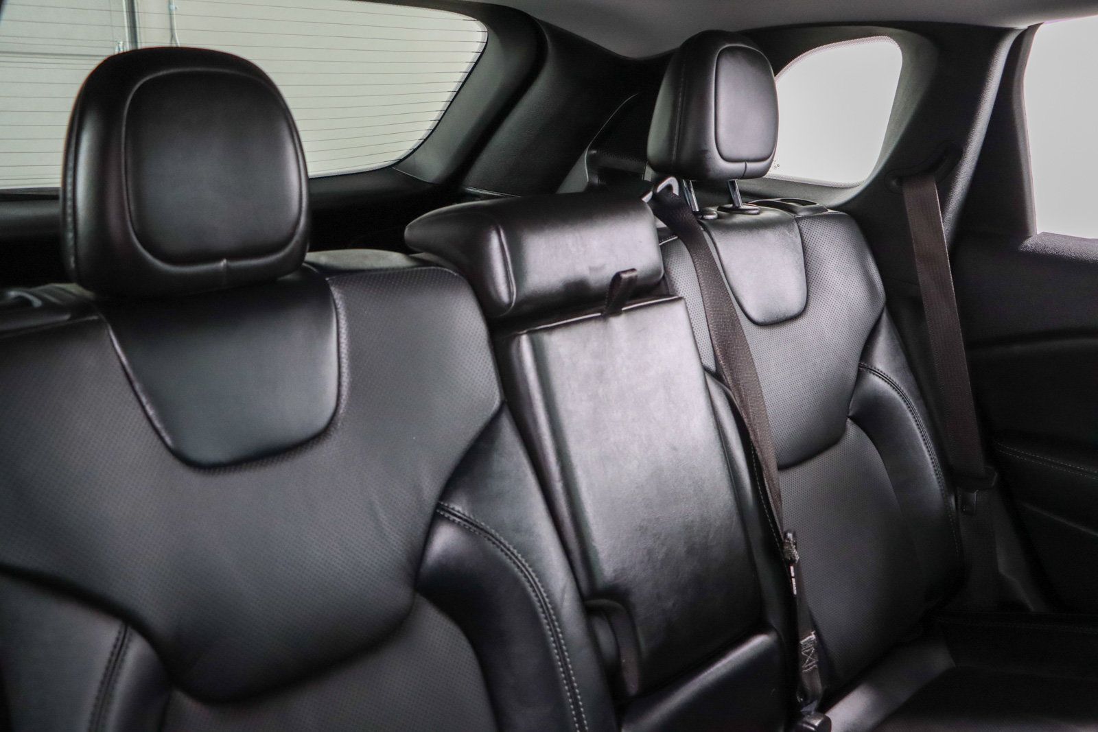 Used 2022 Jeep Cherokee Limited AWD/4WD image 28