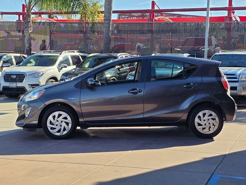 Used 2016 Toyota Prius C One image 11