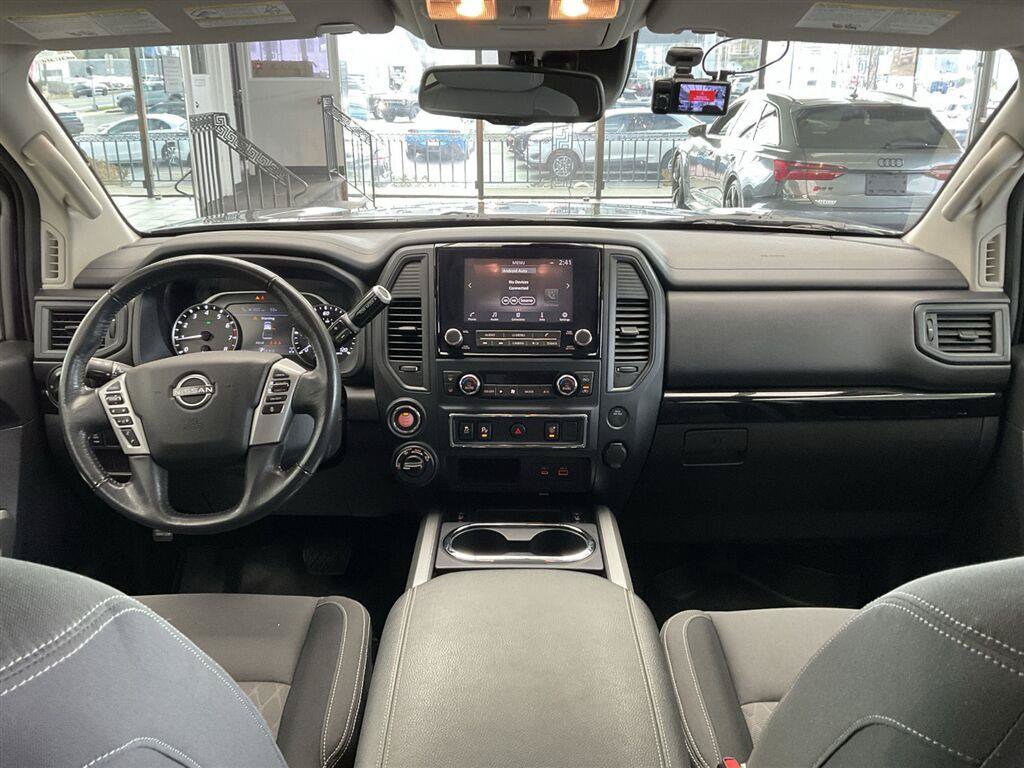 Used 2023 Nissan Titan SV w/ SV Convenience Package AWD/4WD image 16