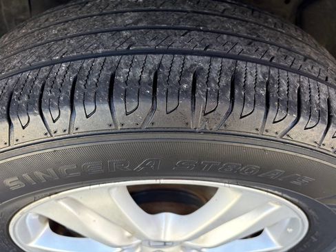 Used 2011 Honda CR-V EX-L image 12