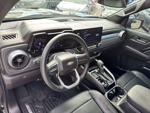Used 2024 Chevrolet Colorado LT w/ LT Convenience Package image 19