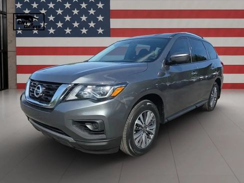 Used 2020 Nissan Pathfinder S AWD/4WD image 1