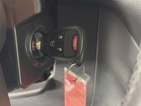 Used 2018 Jeep Wrangler Unlimited Sahara AWD/4WD image 28