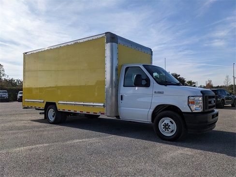 Used 2023 Ford E-350 and Econoline 350 Super Duty w/ Driver's Safety Package image 2