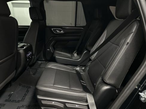 Used 2023 Chevrolet Tahoe Z71 w/ Luxury Package AWD/4WD image 32