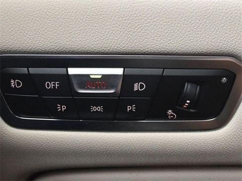 Used 2019 BMW X5 xDrive40i w/ Luxury Seating Package image 31