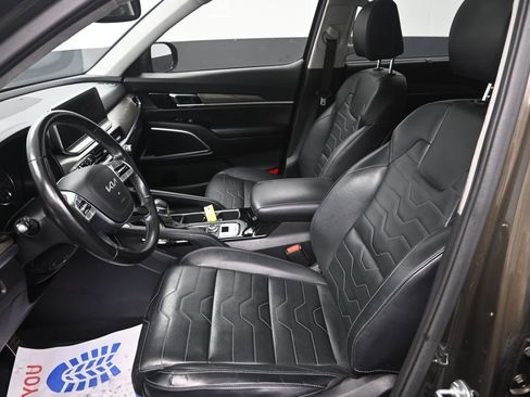 Certified 2022 Kia Telluride SX w/ SX Prestige Package image 15