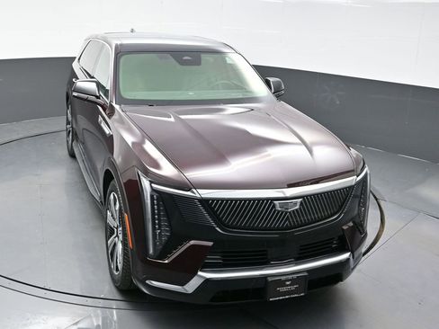 New 2026 Cadillac Escalade IQ Luxury 1 image 17