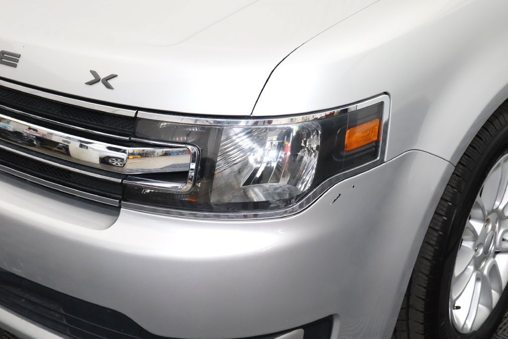 Used 2019 Ford Flex SEL w/ Equipment Group 202A AWD/4WD image 9