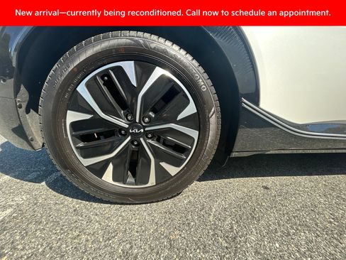 Certified 2024 Kia EV6 Wind w/ Wind Technology Package AWD/4WD image 11