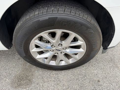 Used 2020 Ford Expedition XLT w/ Equipment Group 202A RWD image 18