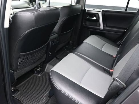 Used 2019 Toyota 4Runner SR5 Premium image 19