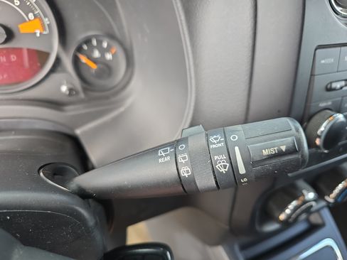 Used 2016 Jeep Patriot Sport w/ Power Value Group FWD image 22