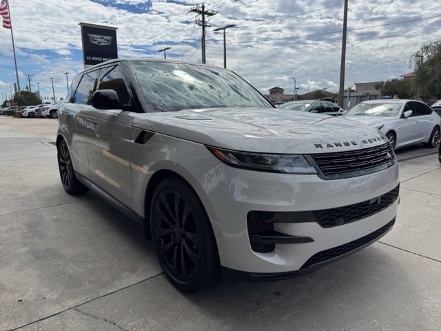 Used 2026 Land Rover Range Rover Sport SE AWD/4WD image 10