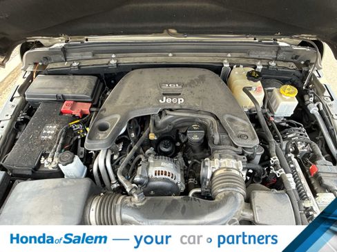 Used 2020 Jeep Gladiator Mojave image 9