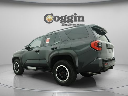 New 2026 Toyota 4Runner TRD Off-Road Premium AWD/4WD image 9