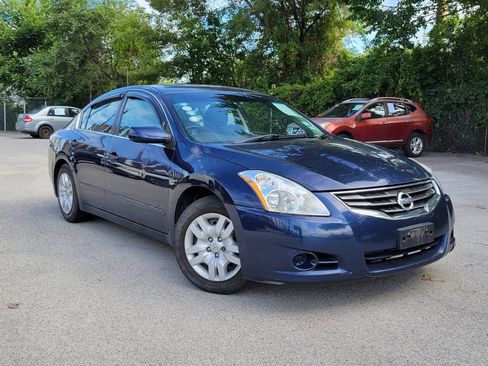 Used 2012 Nissan Altima 2.5 S FWD image 1