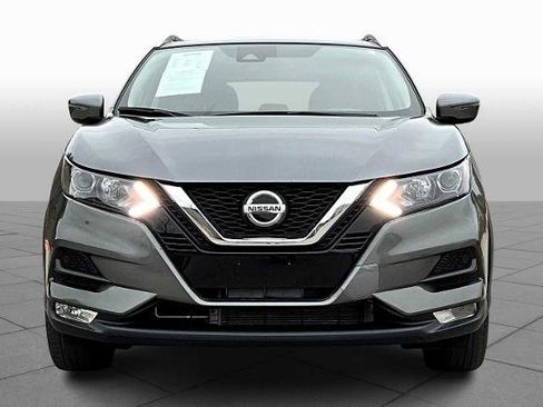 Certified 2021 Nissan Rogue Sport SV image 3