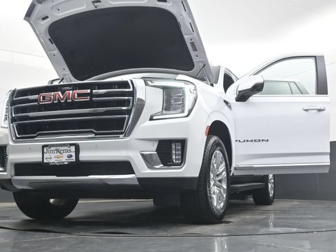 Used 2024 GMC Yukon SLT w/ SLT Luxury Package AWD/4WD image 41