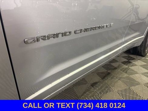 Used 2023 Jeep Grand Cherokee L Overland AWD/4WD image 19