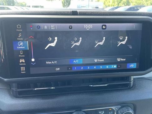 Used 2024 Jeep Wrangler Unlimited Sport AWD/4WD image 29